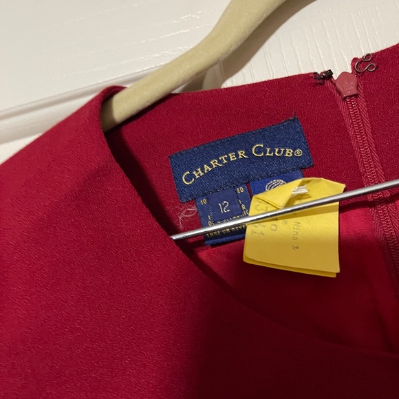 Classic burgundy shell dress. - Picture 5 of 8